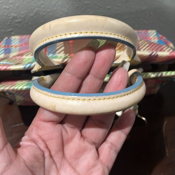 Authentic Dooney & Bourke 13 x 7 x 11 excellent preloved condition 💕 - Picture 6 of 11